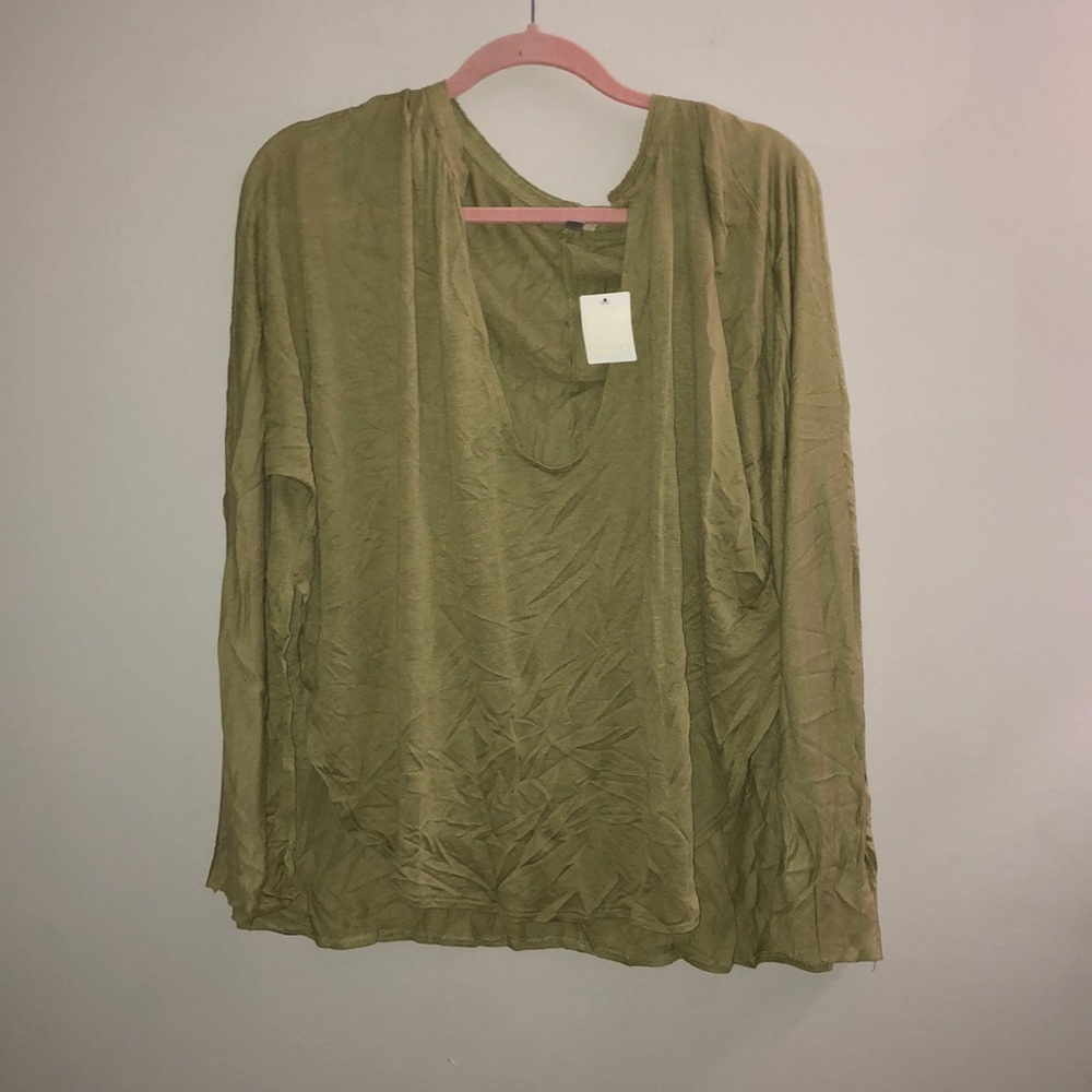 Green Scoop Neck Tee
